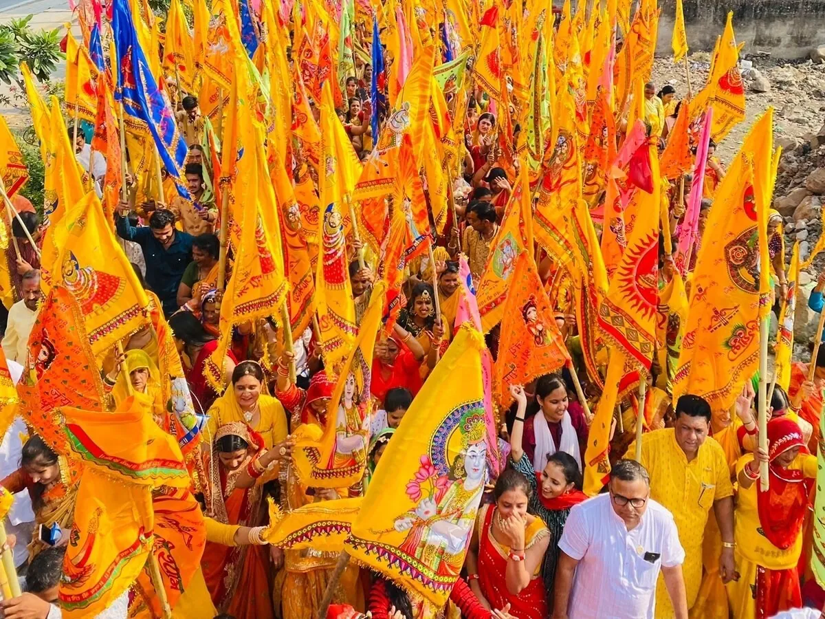 निशान चढ़ाना — मन्नत पूरी